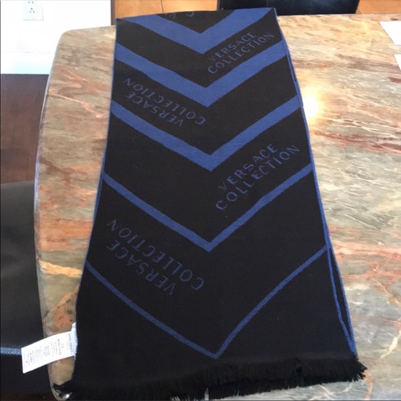 Versace collection Men wool blend  scarf - Picture 2 of 8